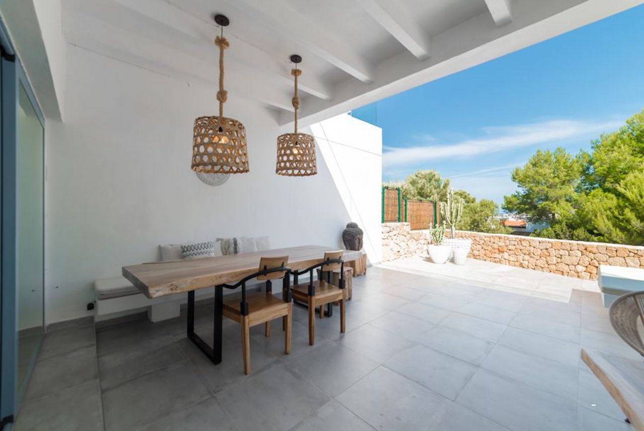 Resa estates ibiza huis huren cala tarida terrace 1 .jpg